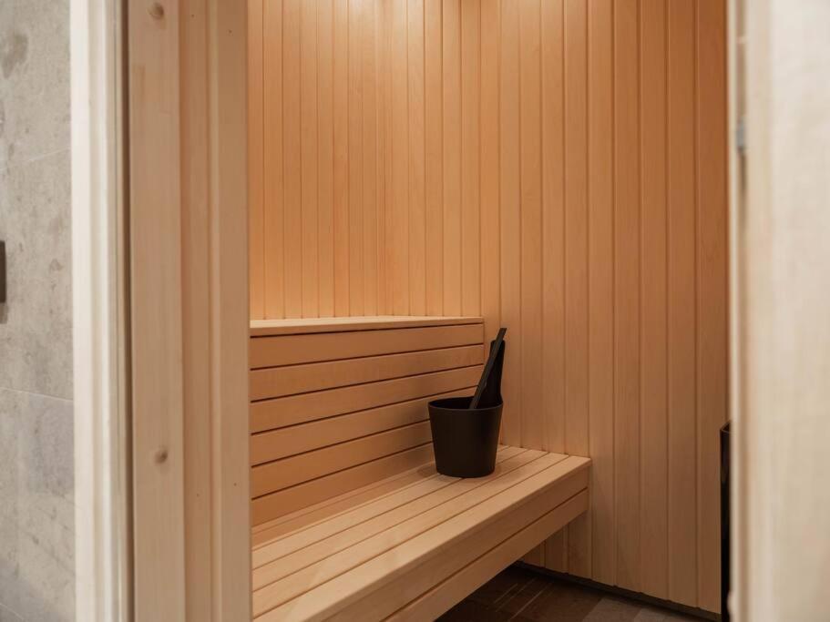 Chic Are Apt For 6 Ski-In-Ski-Out With Sauna Екстериор снимка