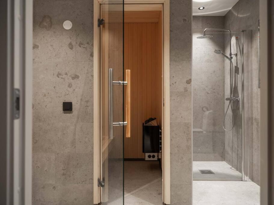 Chic Are Apt For 6 Ski-In-Ski-Out With Sauna Екстериор снимка